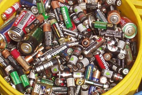 巴南高价三元锂电池回收,上门回收报废电池,钛酸锂电池回收